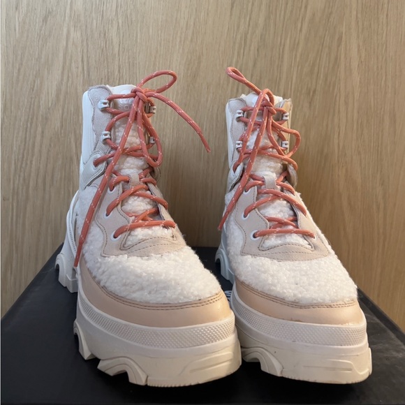 Sorel Boots Brex Cozy Lace - Picture 2 of 5